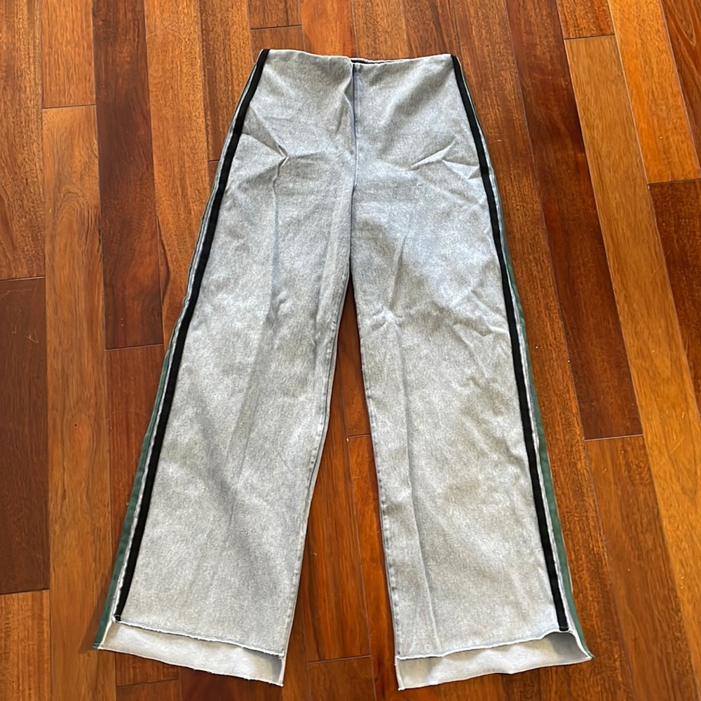 Emilia wide leg crop Lysse pants size small
